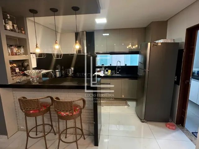 Ótima casa com 4 quartos (03 suítes e 02 com closet) e energia solar - Cond. Alpha Jardins - Foto 4