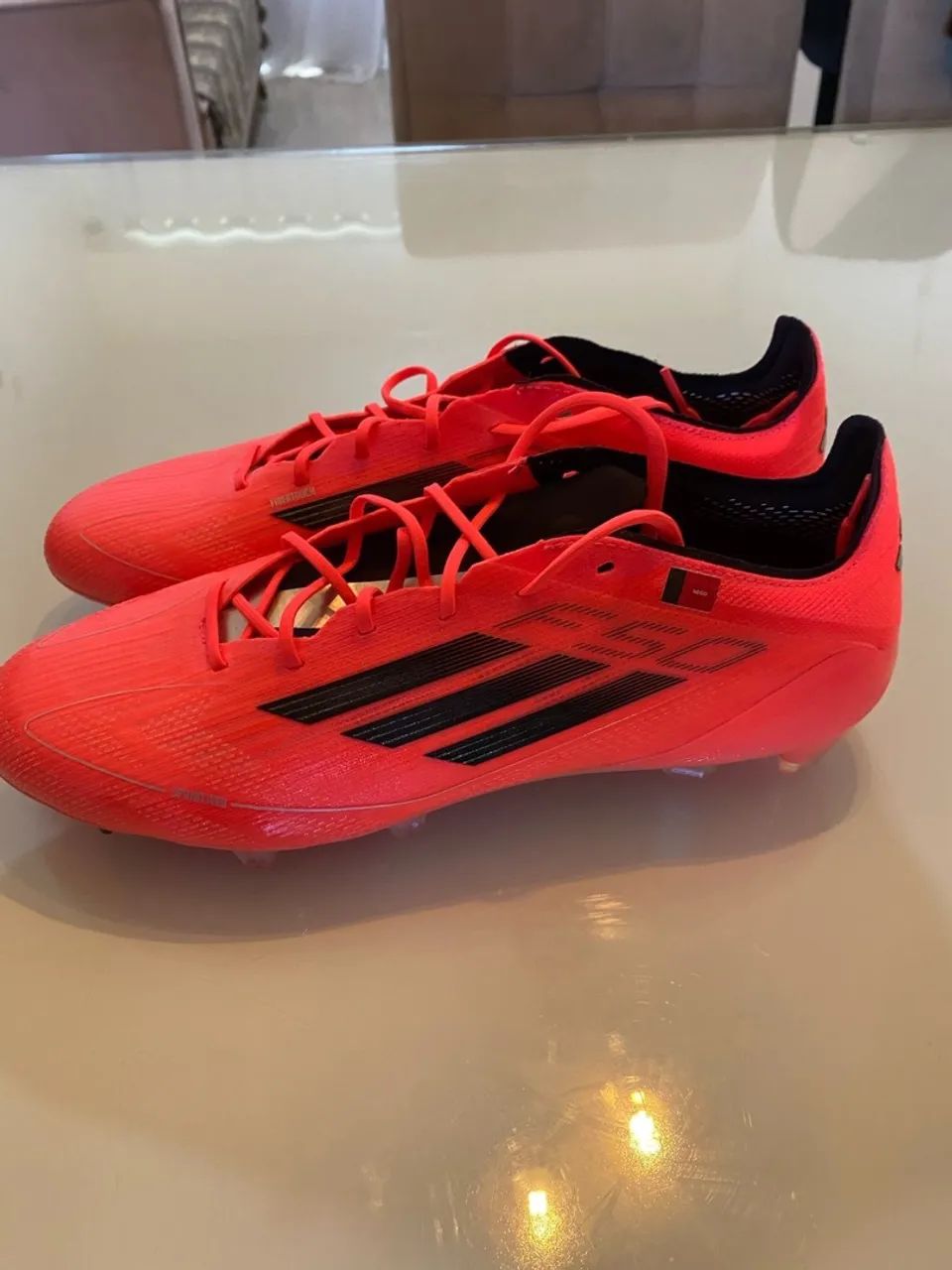 Chuteiras Adidas ? PRA SAIR RÁPIDO 