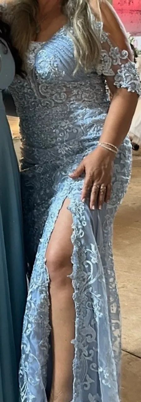 Vestido de festa azul claro com renda - Foto 5