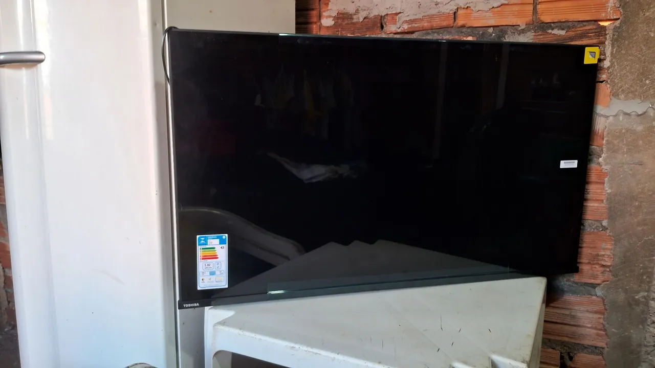 TV Toshiba 43 polegadas PARA RETIRADA DE PEÇAS
