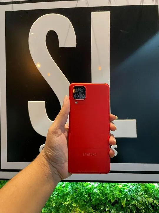 Semi novo Samsung Galaxy A12 64 gigas 