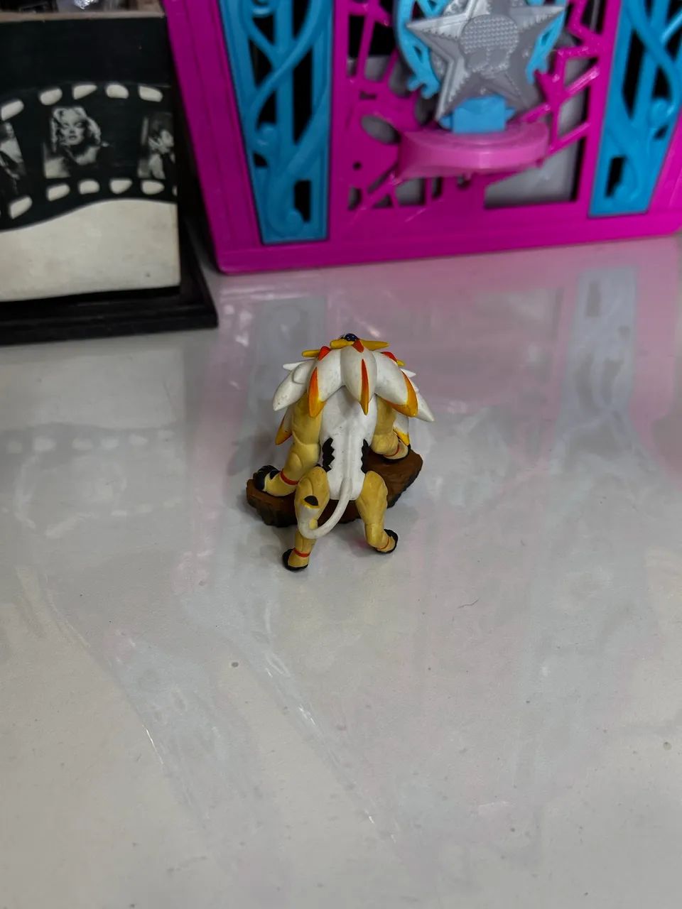Pokémon Lendário Solgaleo - Foto 4