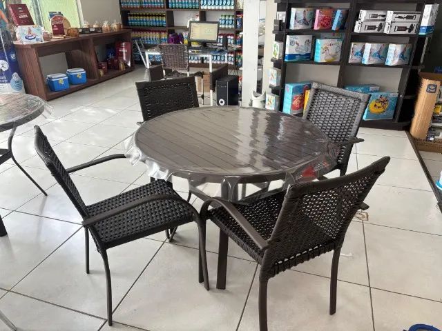 MESA COM 4 CADEIRAS DE ALUMÍNIO PINTADO - Foto 2