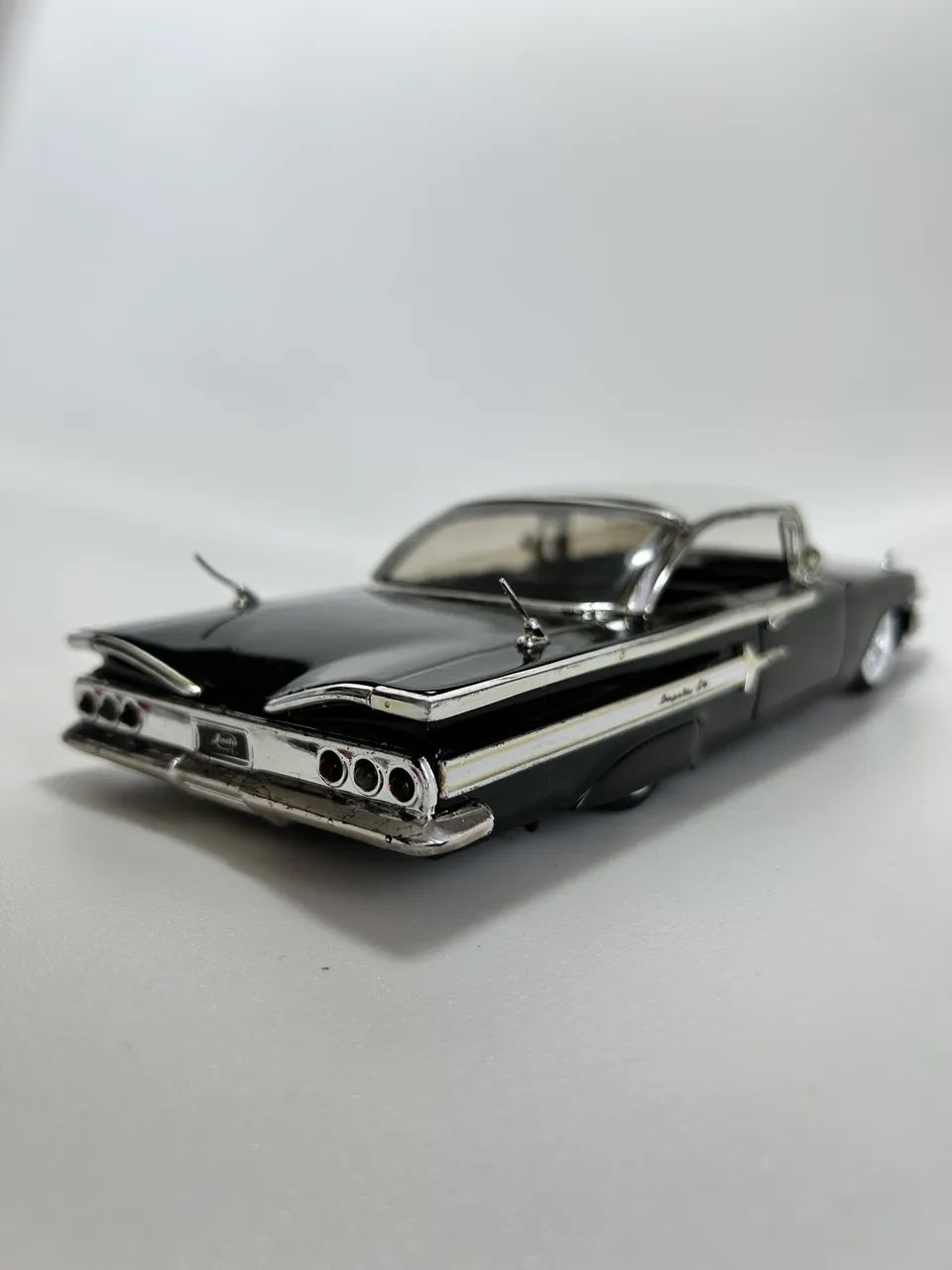 Miniatura Chevrolet Impala 1960 Jada Special Edition - Hobbies e
