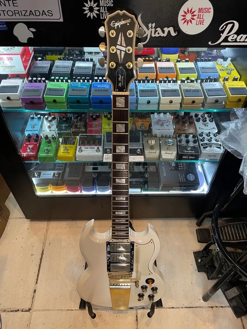 Epiphone SG Custom Maestro Vibrola - Instrumentos musicais
