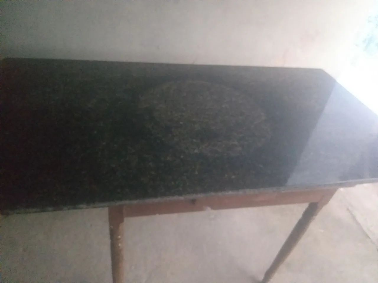 Tampo de granito