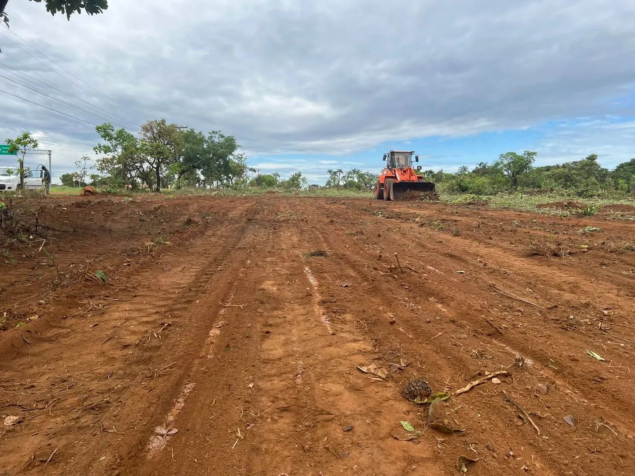Terreno com 27.314m² de frente ao entroncamento da BR 070/ DF 180 próximo à PRF Ceilândia- - Foto 2