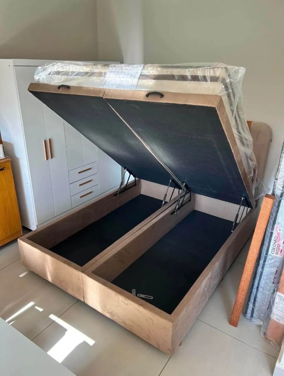 Cama casal nova 