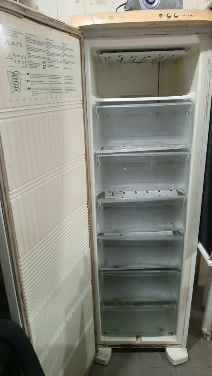 Freezer vertical eletrolux - Foto 2