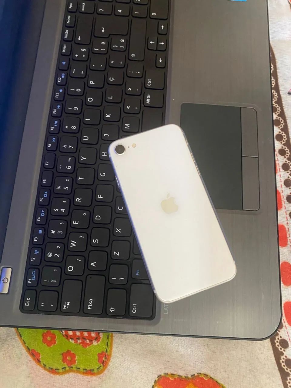 iPhone SE 2022 - Foto 3