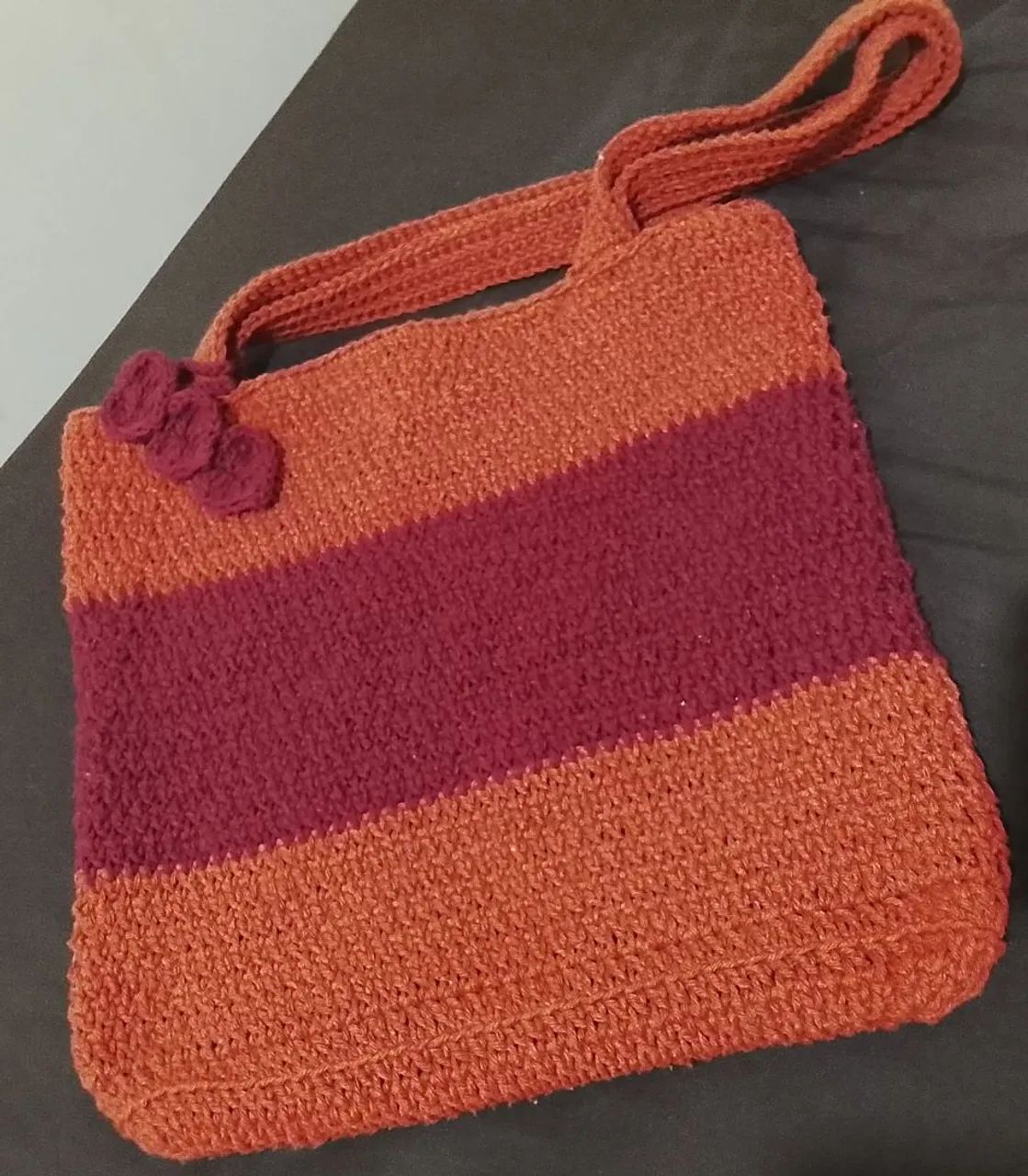 Bolsa simples de crochê 