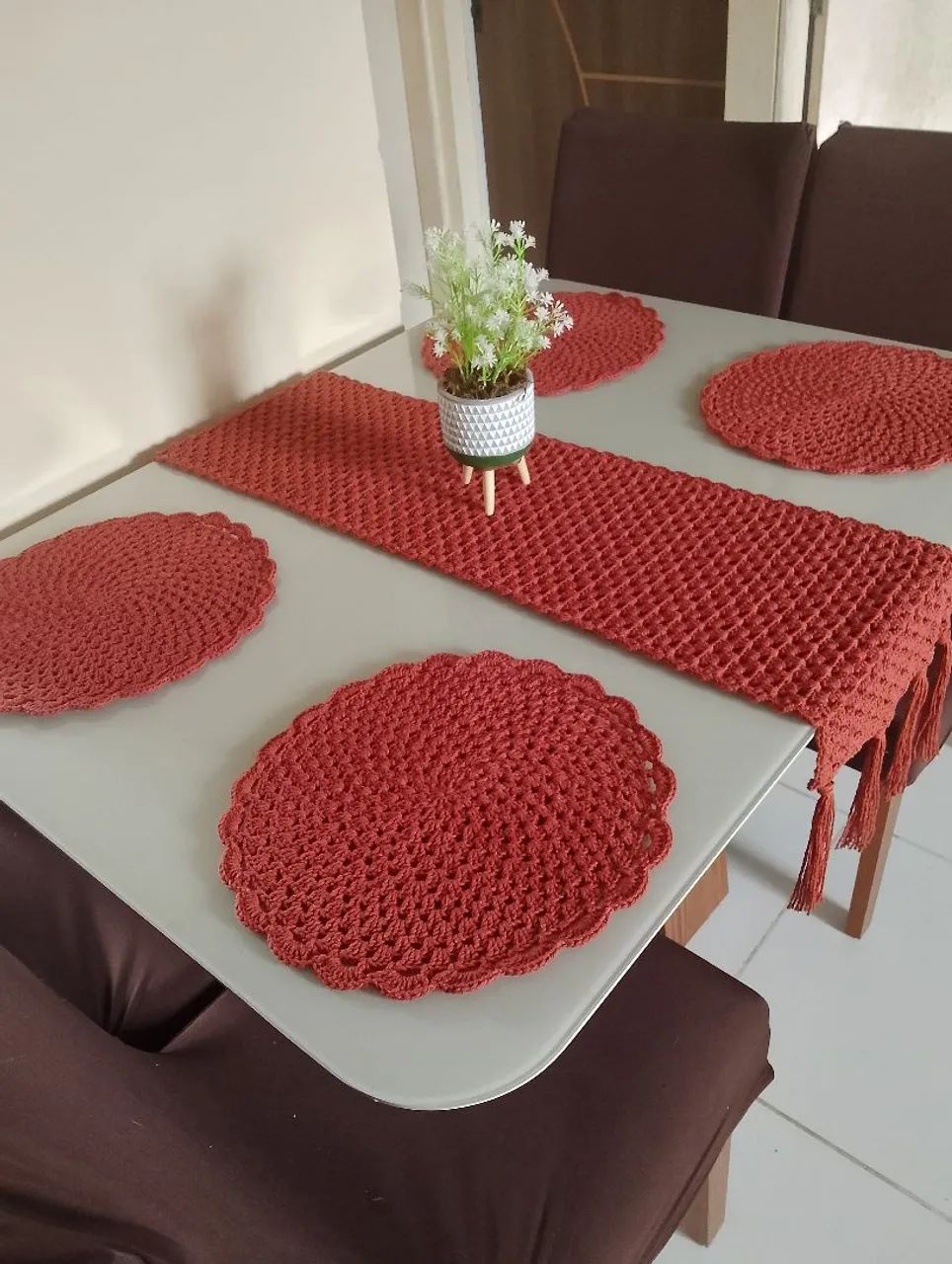 Jogo de mesa posta em crochê  - Foto 5