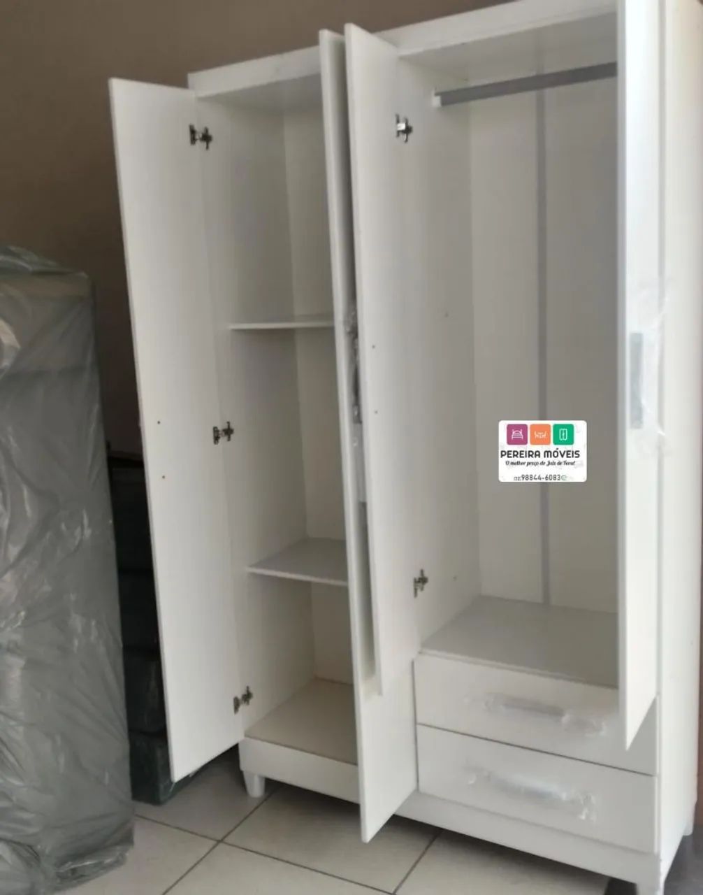 Guarda Roupa 4 portas e 2 Gavetas na Promoção  - Foto 4