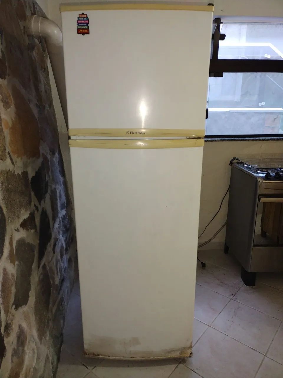 Geladeira usada funcionando perfeitamente 