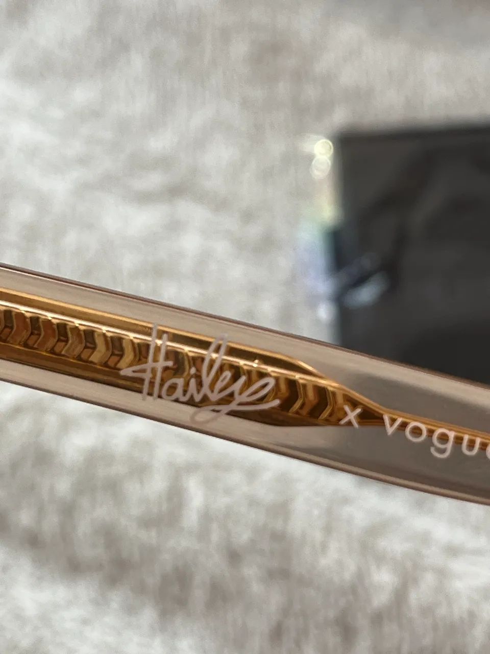 Óculos de Acetato Vogue Hailey - Foto 3
