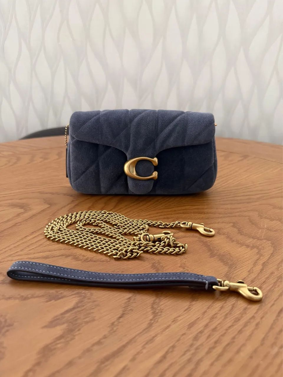 Coach Tabby em suede azul 