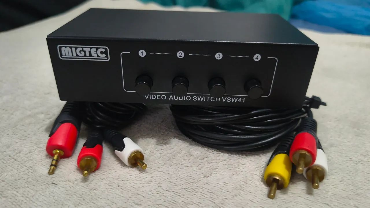 Switch AV 4X1 MIGTEC + Cabos AV Blindados  - Foto 2