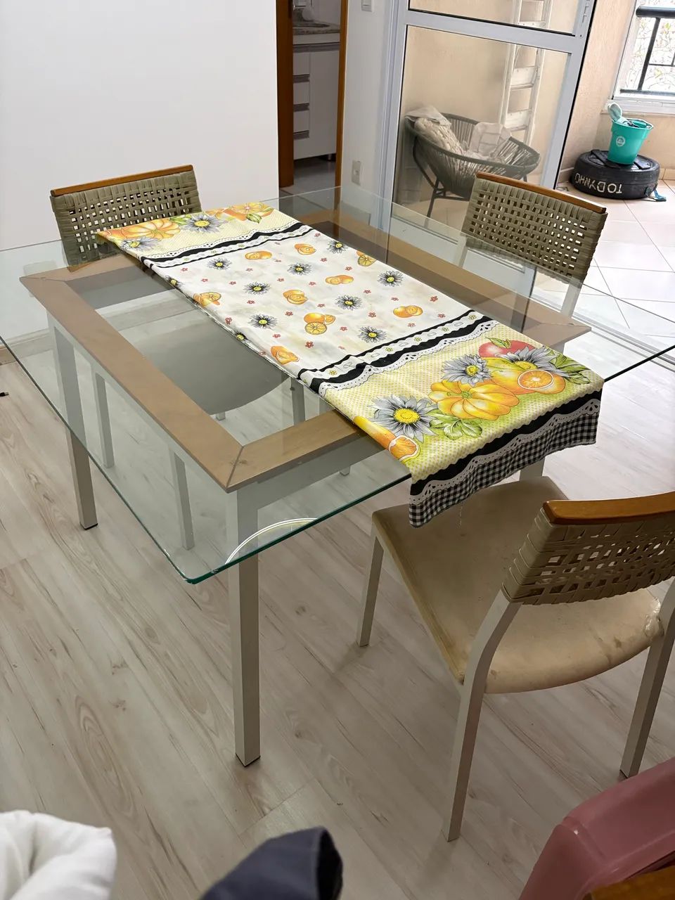 Mesa de Jantar 4 cadeiras  - Foto 2