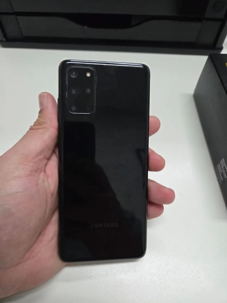 S20+ 128GB Usado