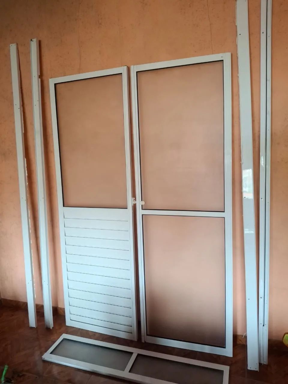 Porta vidro e alumínio e vidro  - Foto 3