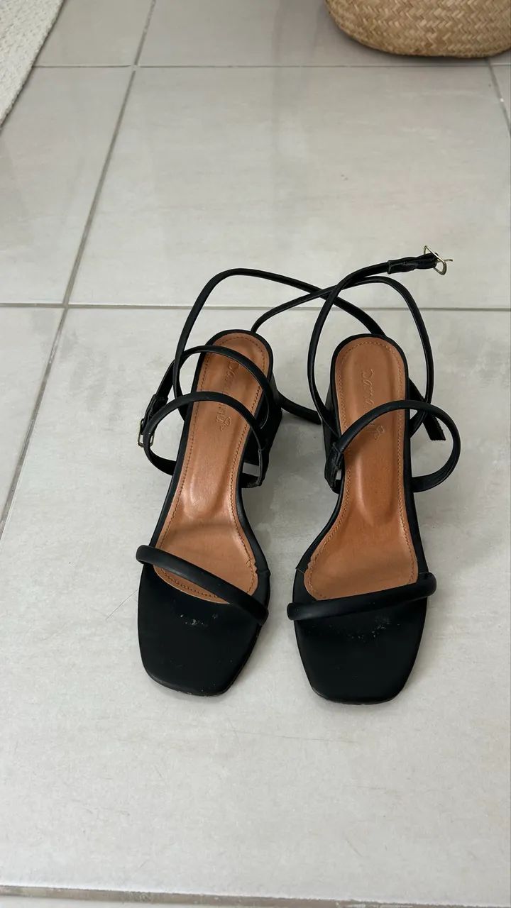 Sandália tiras preta  - Foto 3