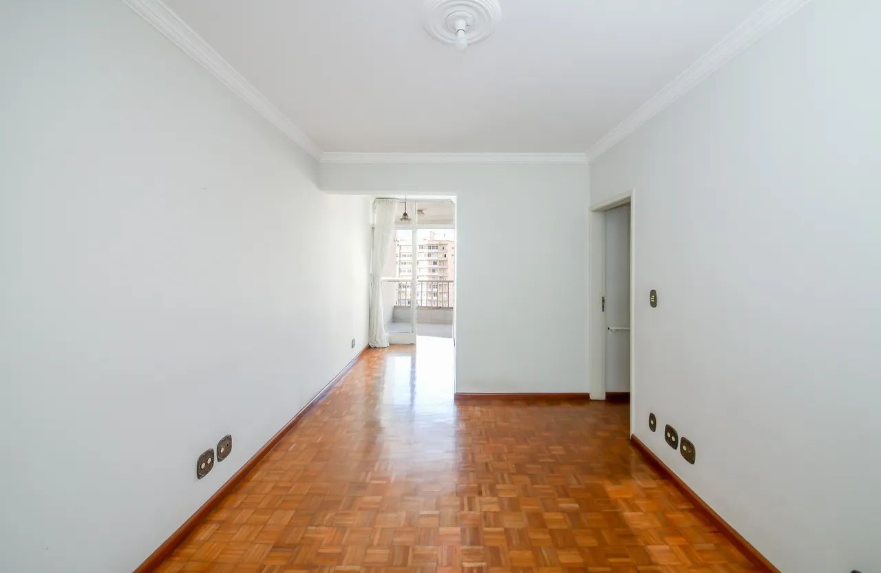Apartamento com 3 quartos e 2 vagas próximo ao Parque Halfeld para venda