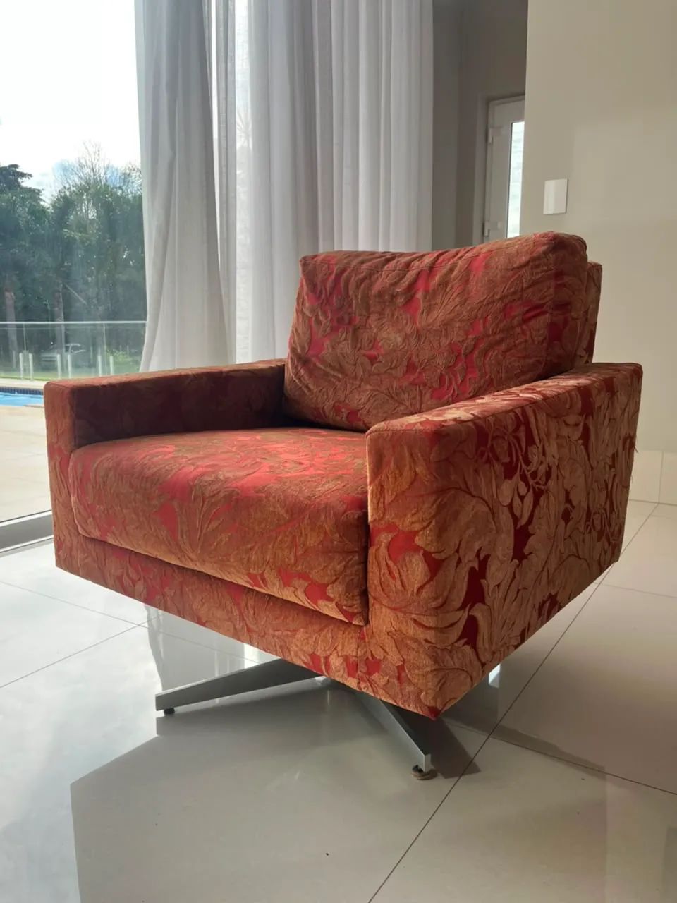 Par de Poltronas Giratórias de Design - Excelente Estado - Foto 3