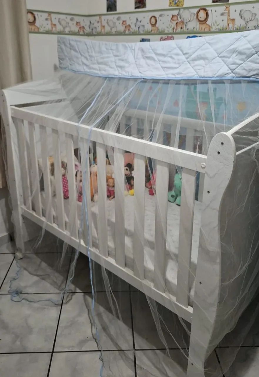 Berço laqueado em perfeito estado  - Foto 2