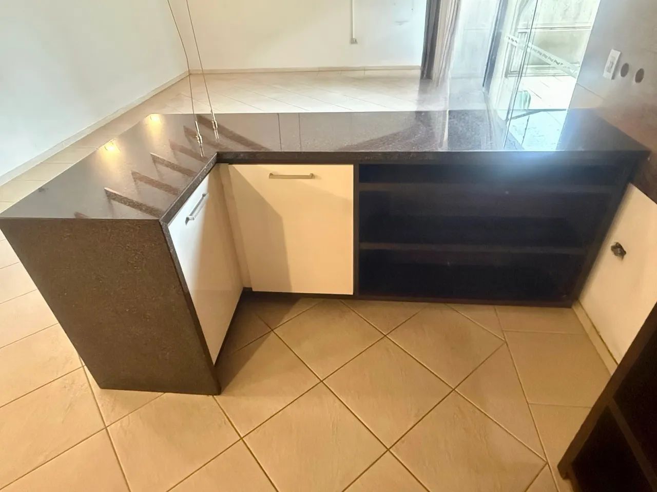 Vendo Ilha com Granito - Abaixo do Preço de Mercado  