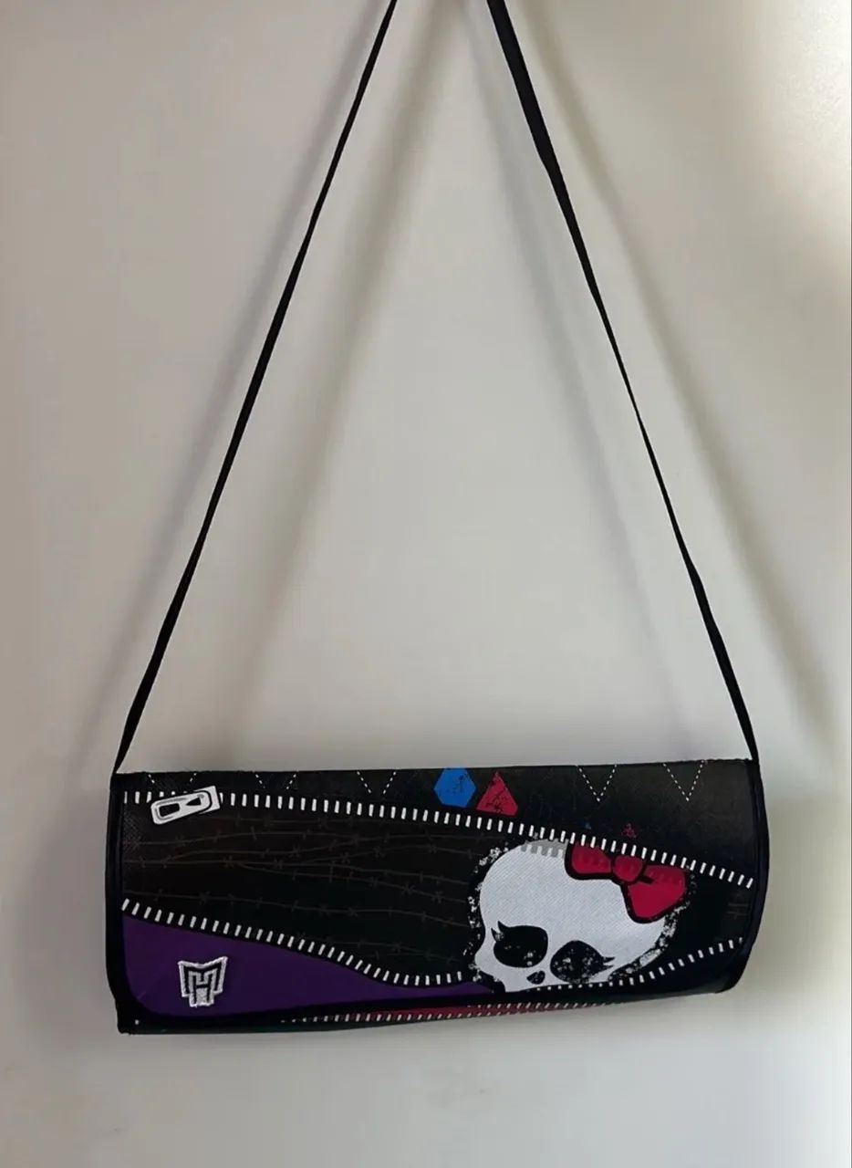 Bolsa monster high preta baguete 