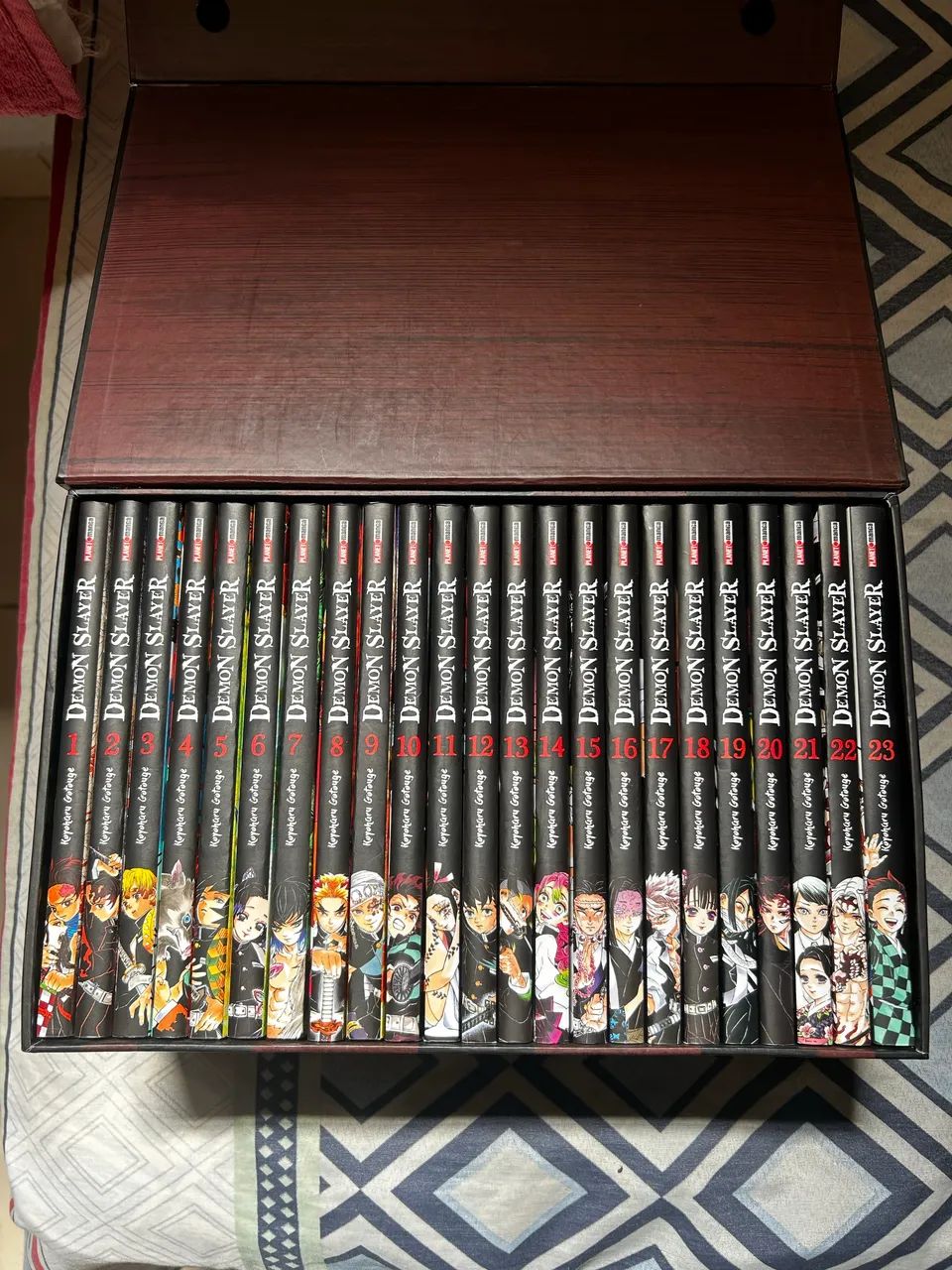 VENDO BOX DEMON SLAYER COMPLETO  - Foto 3