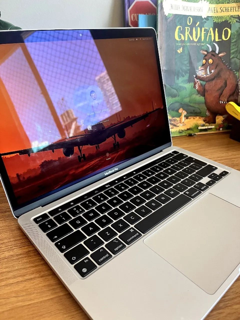 Apple MacBook Pro M1 TouchBar 2020 com Garantia - Notebooks