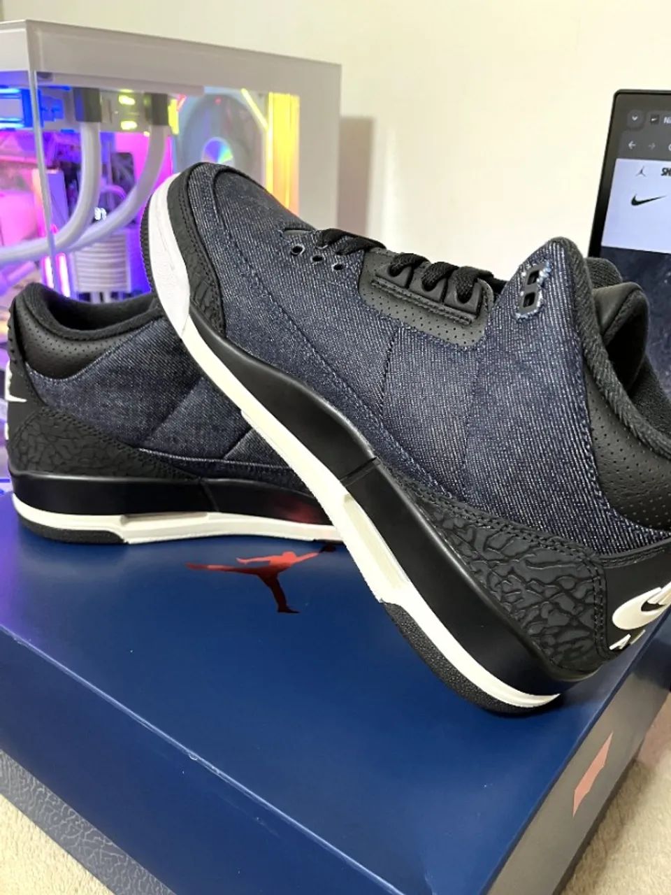 Tênis Levi's x Air Jordan 3 Indigo Gym Red 42.5BR (NOVO/ORIGINAL