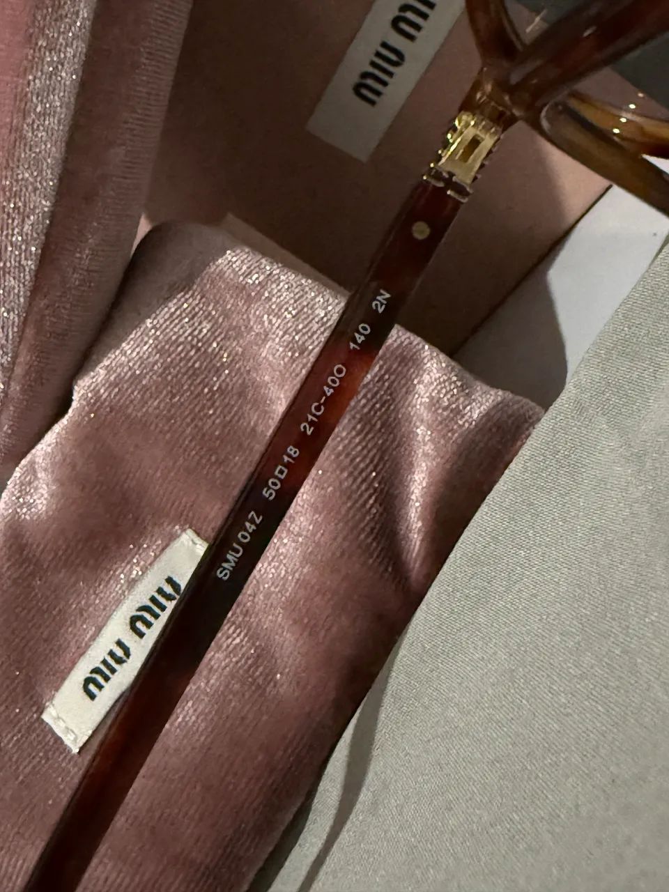 Óculos miumiu - Acessórios - Cubango, Niterói 1534981937 | OLX