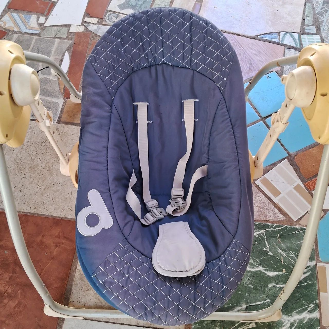 Cadeira de balanço automática