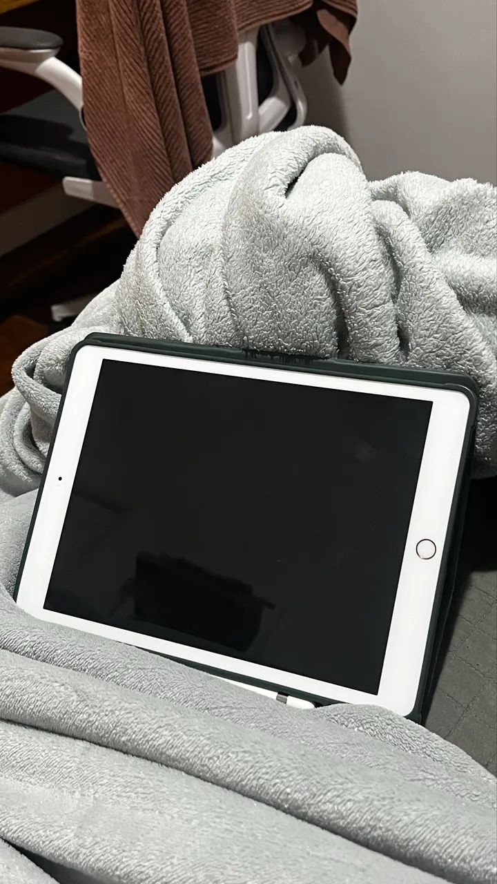 iPad 8 geração 128 Gb + apple pencil original  - Foto 3