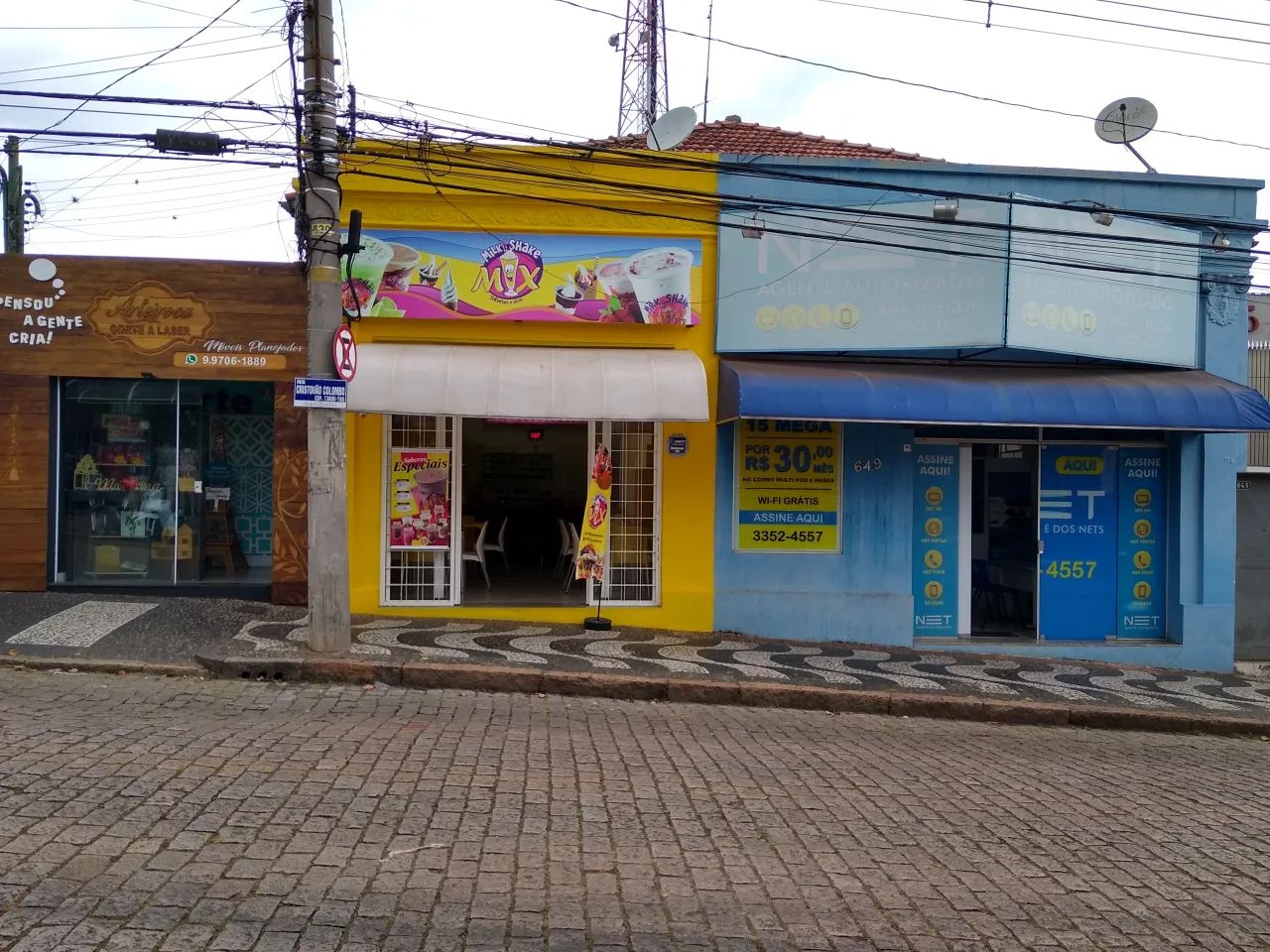 Conj. comercial e casa para venda com 227 m2 ac e 362m2 A.Terreno no Centro - Araras - SP