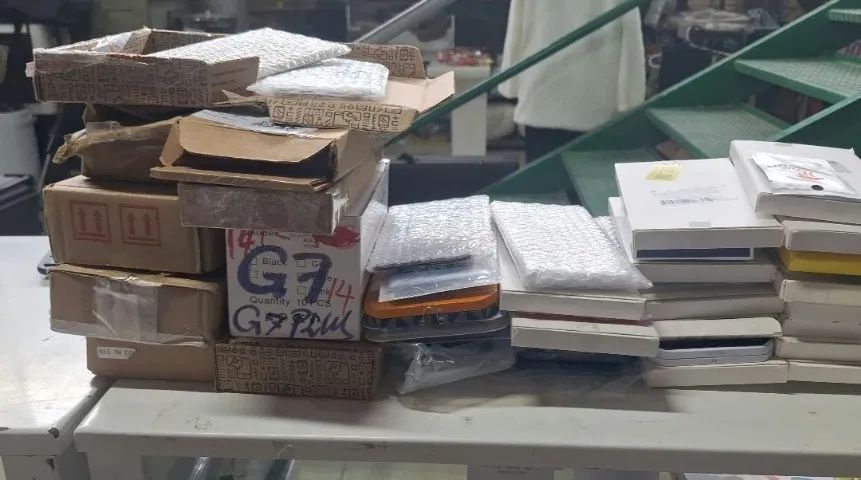 Lote de telas de celulares - Foto 3