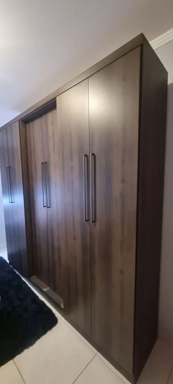 Guarda roupa 6 portas 