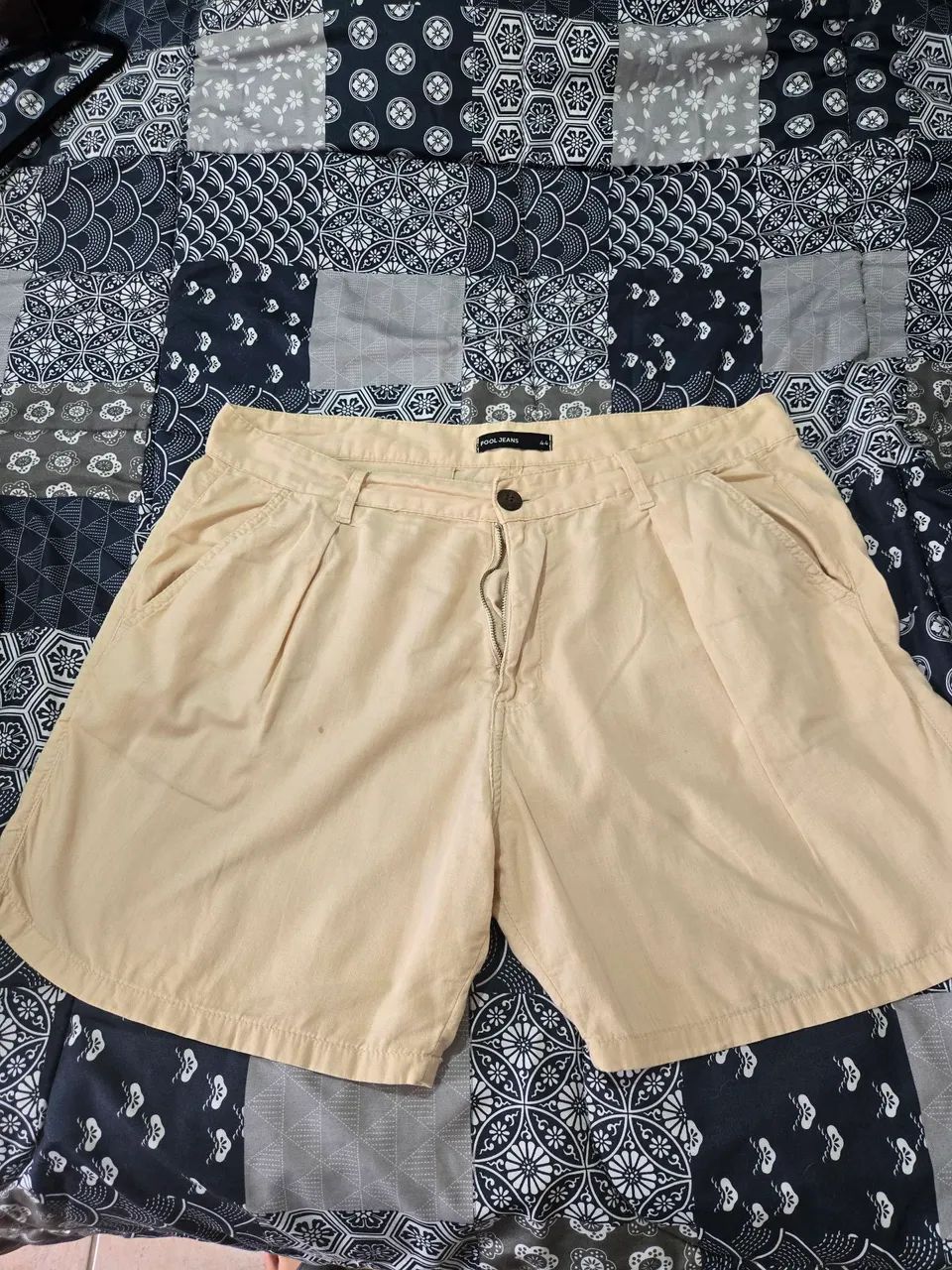 bermuda alfaiataria com pregas 44 