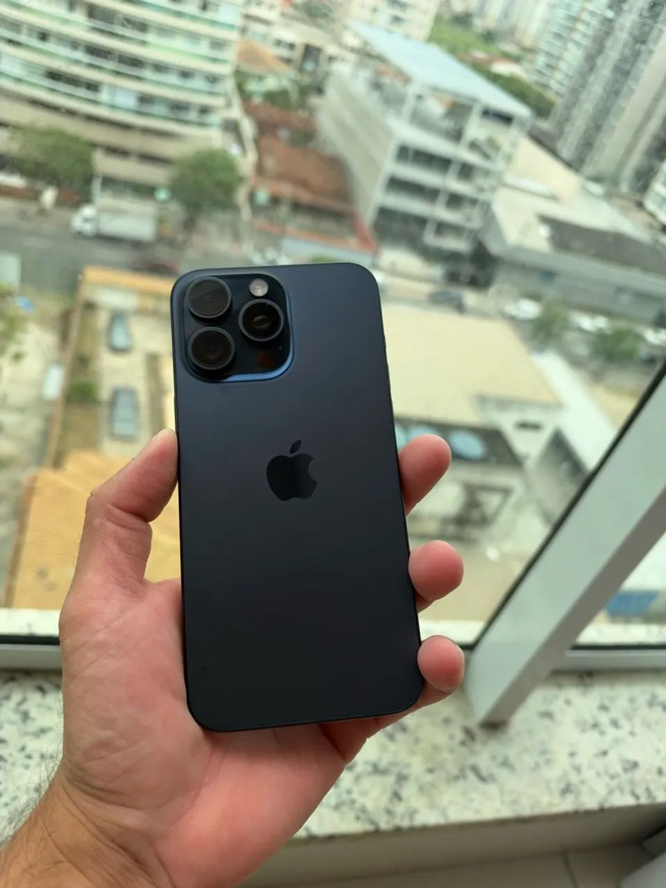 iPhone 15 Pro Max 256 Azul - Foto 2