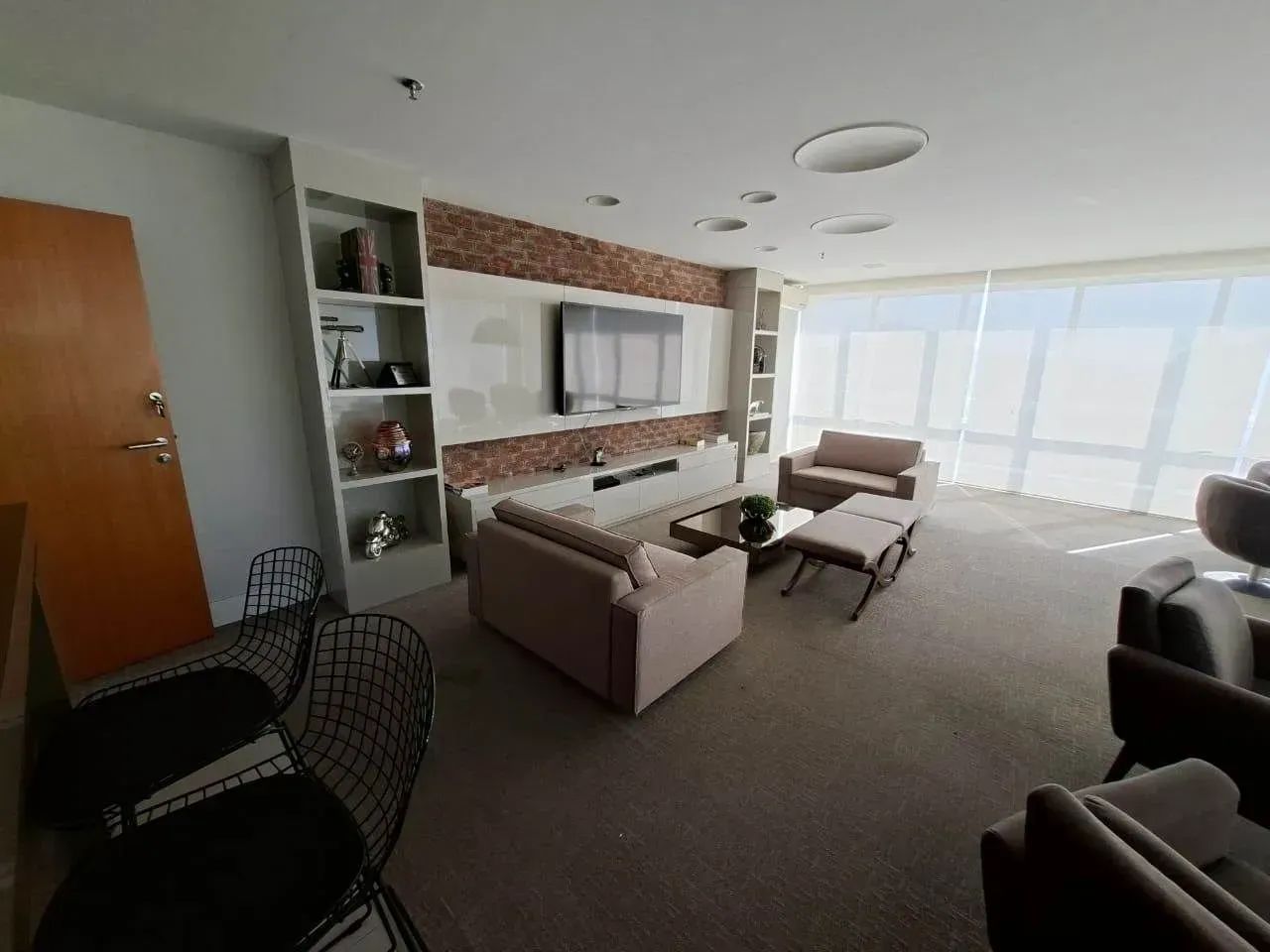 Sala Comercial de Luxo à Venda no Edifício Unique Business  Praia da Costa - Foto 4