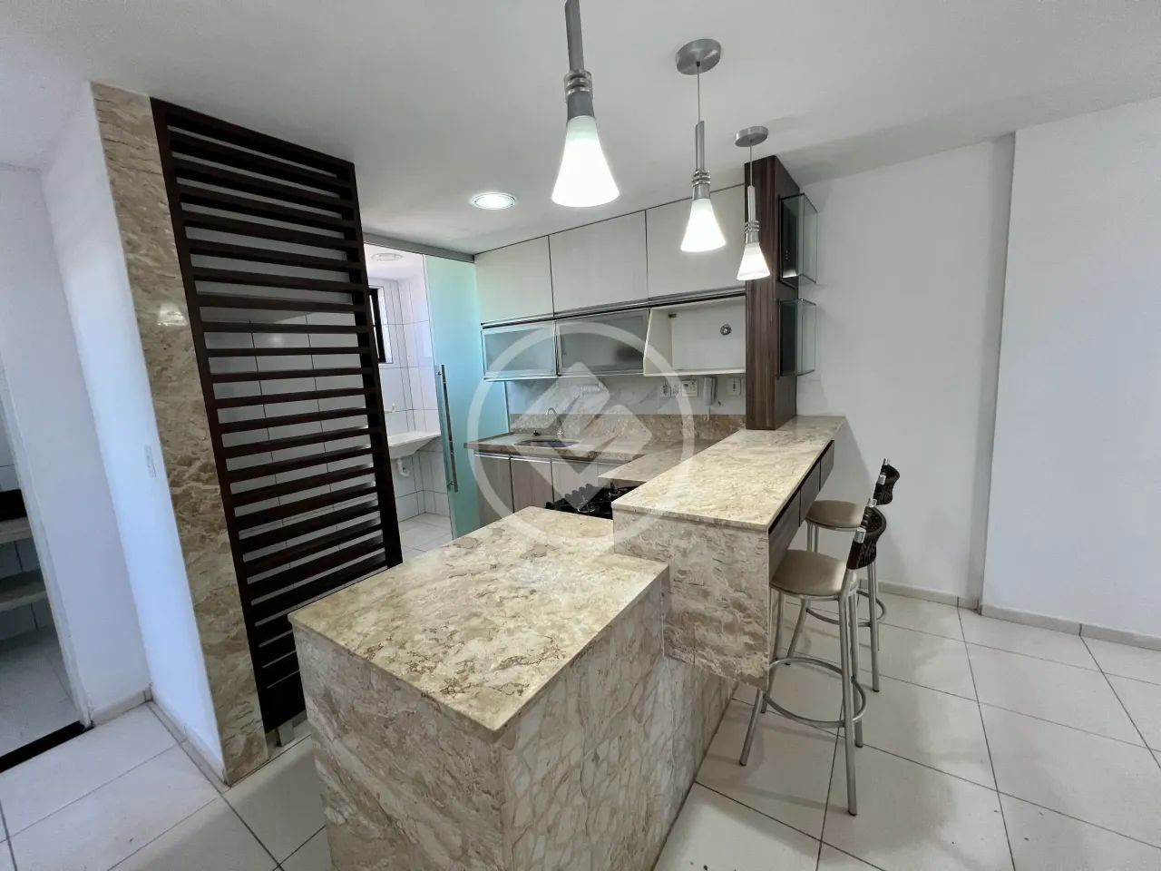 Alto, ventilado, espaçoso e com vista mar codigo: 356435
