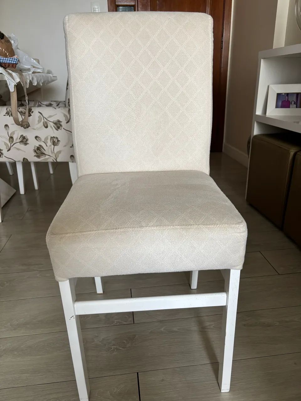 Vende se quatro Cadeiras laváveis  - Foto 5