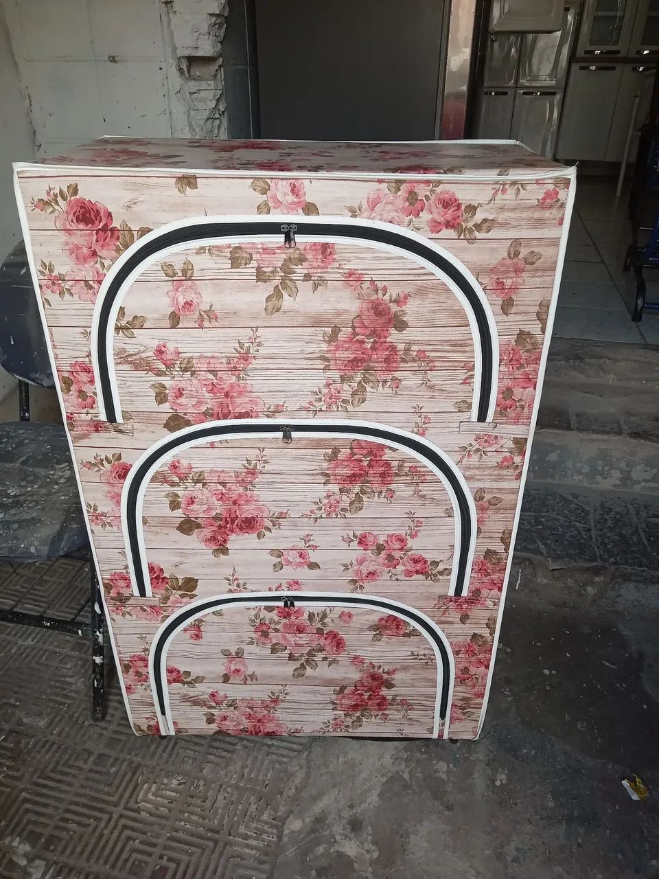 VENDO UMA SAPATEIRA NOVA  - Foto 3