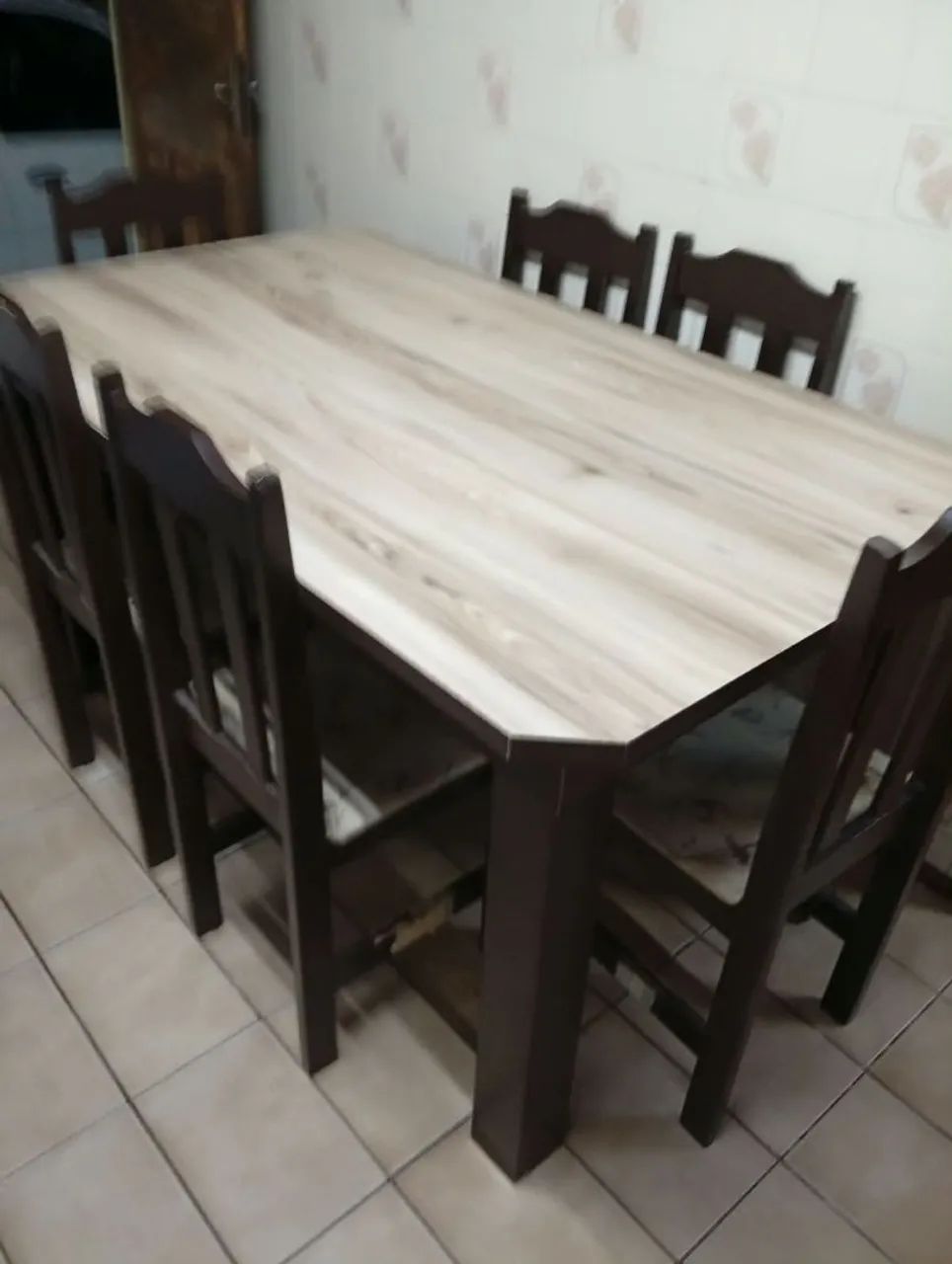 VENDO. Geladeira, frigobar, mesa, etc...
