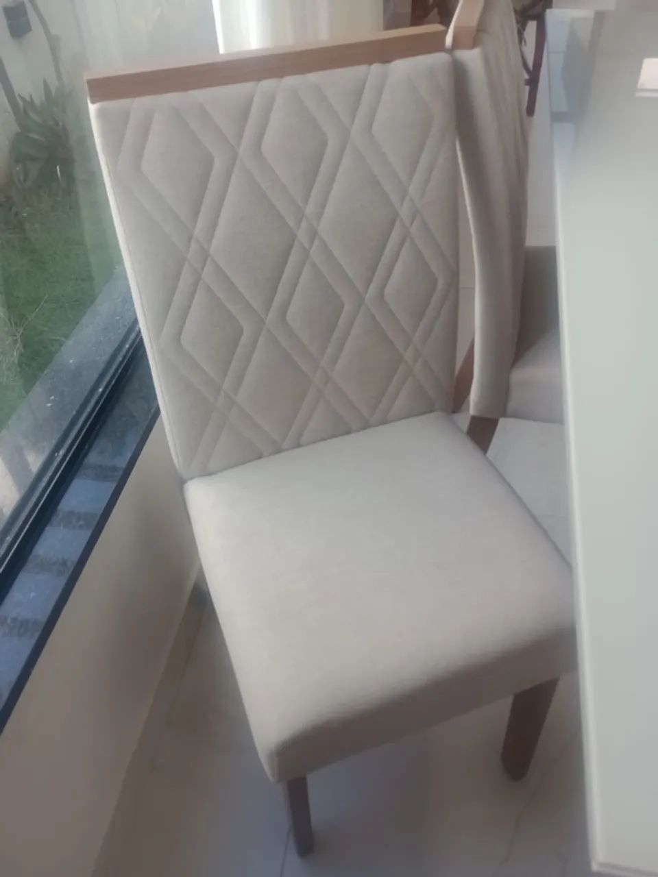 Mesa de Jantar Retangular com 06 cadeiras - Foto 2