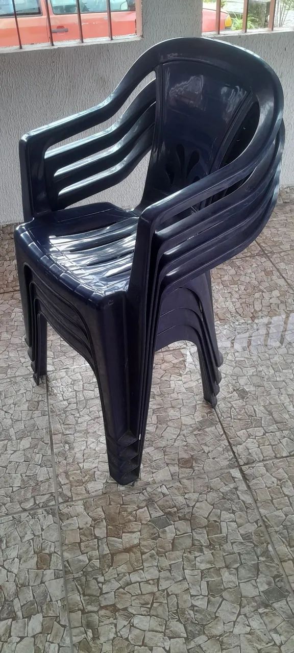 Cadeira plástico azul 