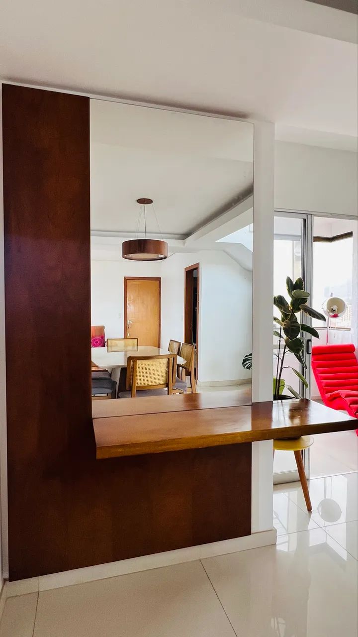 Aparador com Espelho 