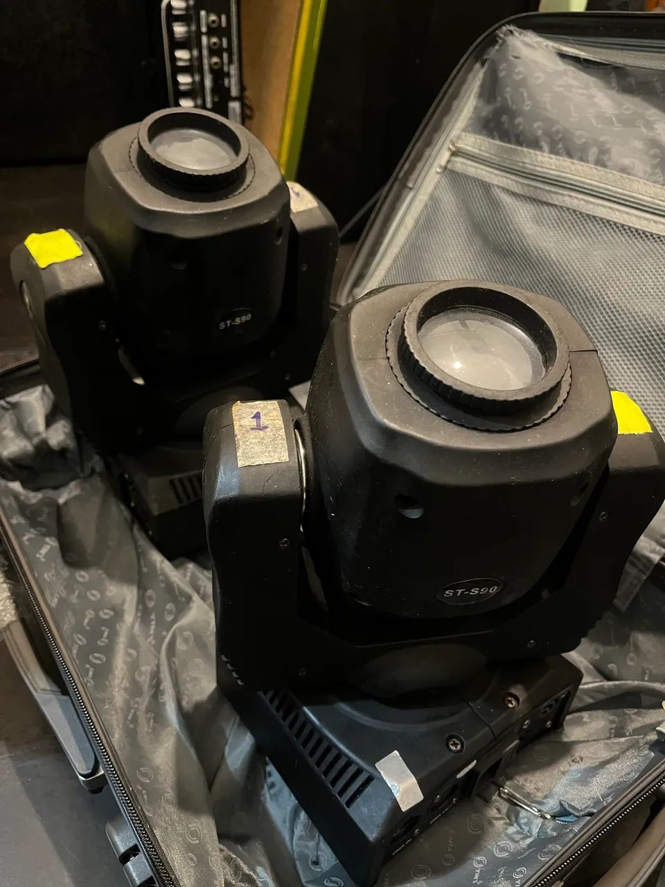 2 Moving head ST-S90